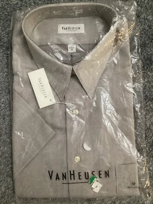 Van Heusen Men’s Gray Cotton Blend Shirt Half Sleeve Size 17 - Image 1 of 4