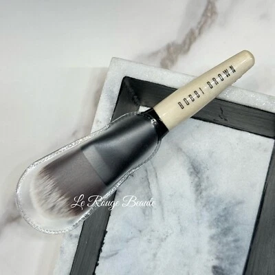 Mini cepillo de base Bobbi Brown 4 pulgadas tamaño de viaje plano sellado Foto 1 de 4