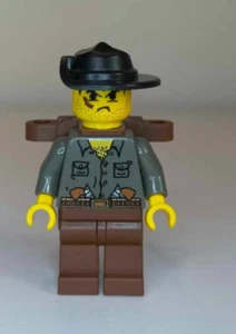 Figurine Lego Adv042 – Max Villano with backpack Vintage Adventurers Minifigure - Foto 1 di 4