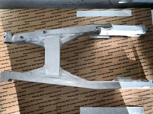 Kawasaki KDX200 KDX 200 1986 basculante OEM - Imagen 1 de 6