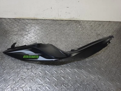 Kawasaki ZX6R 636 2013-2018 OEM carenado trasero derecho lengüeta dañada  Foto 1 de 4