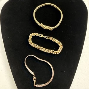 Lot Of 3 Gold Tone Bracelets (lot#95) - Picture 1 of 10