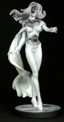 Marvel Bowen White Queen: Estátua exclusiva edição transparente diamante (754/1000) - Imagem 1 de 4