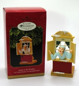 Hallmark Keepsake Away to the Window Ornament Vintage Collectors Club Ships Free - Picture 1 of 11