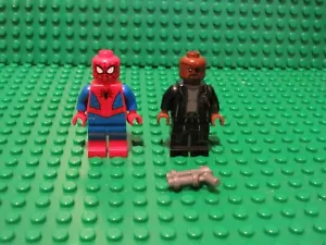 Lot 2 Marvel Super Heroes LEGO Minifigure Spider-Man Nick Fury 76184 sh782 SF84 - Picture 1 of 2