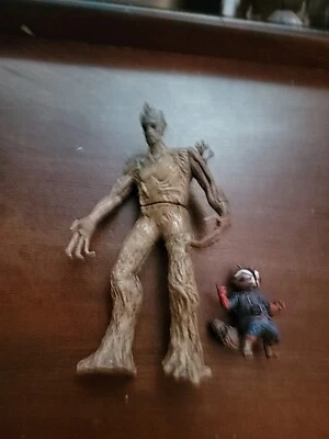 Figura de acción Groot Marvel Comics Guardianes de la Galaxia 2014 película con cohete Foto 1 de 4