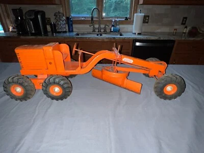 Vintage Doepke/Adams Model Road Grader, Pressed Steel  VG Cond 26" Long - Image 1 of 4