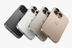 Apple iPhone 16 Pro - 256GB - Unlocked - Excellent Condition - All Colors- A3083 - Picture 1 of 42
