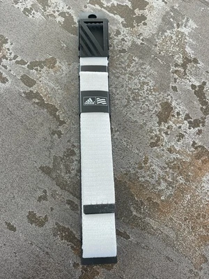 Nuevo con etiquetas Adidas Golf Reversible Cinturón Web Blanco OSFA Elástico Corte A Talla Correas NUEVO Foto 1 de 4