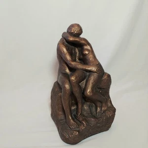 Statua scultura vintage 1961 Austin Prodins The Kiss Lovers firmata etichette 10" - Foto 1 di 11
