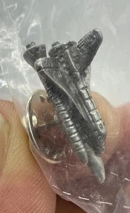 NASA Space Shuttle Flugzeug Krawattennadel Hut Revers Zinn Vintage 3/4" Neu aus altem Lagerbestand - Bild 1 von 6