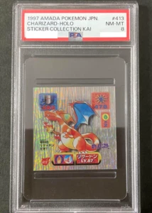 PSA8 1997 AMADA POKEMON JPN. CHARIZARD-HOLO STICKER SAMMLUNG KAI # 413 NM-MT - Bild 1 von 2