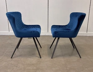 Juego de 2 sillas de comedor Fabb 'Messina' con base metálica tapizada de terciopelo azul real - Imagen 1 de 5