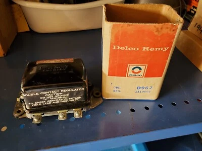 NOS Delco Remy 监管器 D962 1953 年 OLDSMOBILE 直接替换 24VP 4K — 第 1/4 张图片