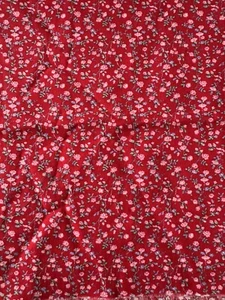 UNBRANDED RED FLORAL COTTON CRAFT FABRIC WHITE FLOWERS 45” X 9.5” - Picture 1 of 2