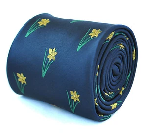 Cravatta uomo designer blu navy scuro ricamata fiore narciso Frederick Thomas - Foto 1 di 4