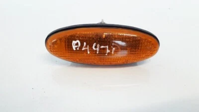 Mazda MPV 2003 Clear Side Repeaters Left 0464120, 046-4120 #1038081-08 - Image 1 of 4