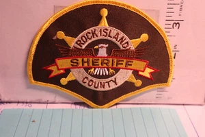 police patch  ROCK ISLAND COUNTY SHERIFF ILLINOIS - Picture 1 of 1