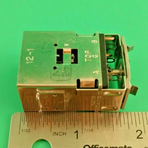 MASTER SPECIALTIES TWIST-LITE SERIES 12-1 SWITCH SUBASSEMBLY    - Picture 1 of 5