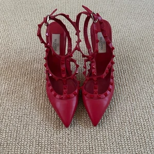 Women's Valentino Garavani Rockstud Red Stiletto Heels, Size 37.5 - Picture 1 of 5
