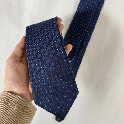 Corbata de viajero Jos A Bank para hombre 62" rojo azul a cuadros 100 % seda resistente a las manchas 3" de ancho Foto 1 de 4