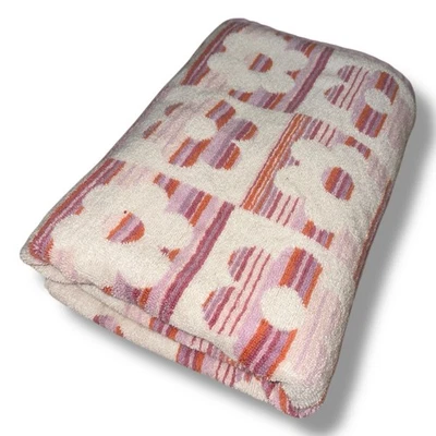 Hotel Collection Retro Floral Cotton Towel Pink Orange Purple 48” x 28” MCM - Image 1 of 4