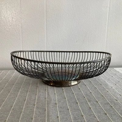 Cesta de pan de frutas de alambre plateado vintage para servir o decorar pátina original Foto 1 de 4