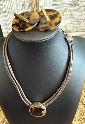 Collar gargantilla Ralph Lauren y pendientes de tortuga sintética con barra de chuchería Foto 1 de 4