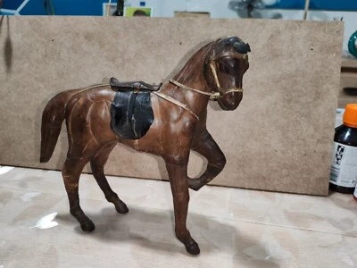 Originale Ancien Cheval  en Cuir années 50 60's A Saisir  - Photo 1/4