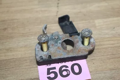 Cierre de asiento y tornillos Triumph Speed Four 600 OEM 2002-2006 Foto 1 de 4