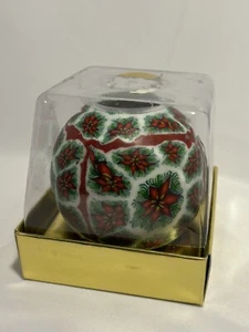 San Francisco Candle Co. Round Ball Poinsettia Christmas Candle Open Box - Picture 1 of 10