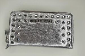 MICHAEL KORS WALLET, SILVER WITH DIAMANTE STUD FEATURE