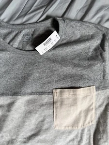 J. Camiseta Crew Slub Algodón Bolsillo Grande Slim Fit $48 - Imagen 1 de 3