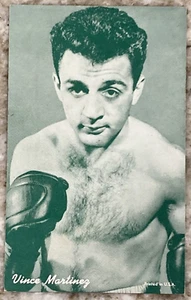 Vintage 1940's Boxer VINCE MARTINEZ Boxing Penny Arcade Exhibit Card B128 - Picture 1 of 3