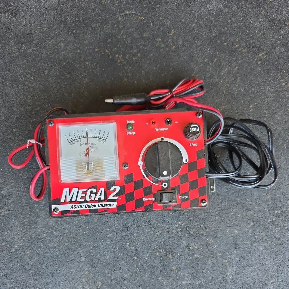 Dynamite Mega 2 AC/DC Quick Charger Ni-Cd Batteries  Fast Charge 12v 110v - Image 1 of 1