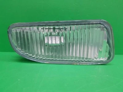 Правый противотуманный фонарь 1993 Hyundai Sonata 2 - Изображение 1 из 4