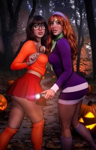 Velma & Daphne Cosplay 3 Book Set By Oksi BooKooComix Bigg Pigg Exclusive - Picture 1 of 3