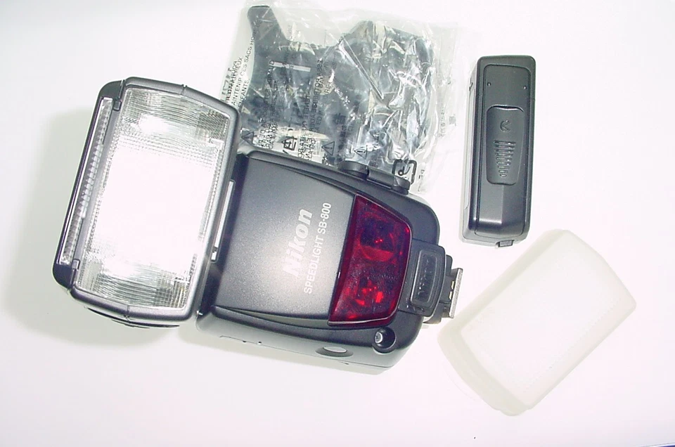 Nikon SB-800 Speedlight i-TTL Shoe Mount Flash - Mint - Image 1 of 4