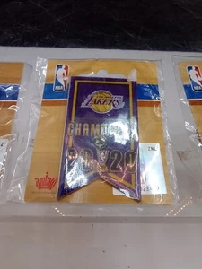 NEW 2020 Los Angeles Lakers Championship Banner Pin  - Picture 1 of 2