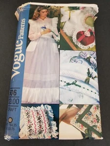 Vogue Craft Pattern #506 Long Apron, Pillows and Book Cover Vintage UNCUT - Picture 1 of 2