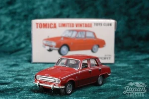 [TOMICA LIMITED VINTAGE LV-10a/17a 1/64] ISUZU BELLETT 1500 SPORT TOYS CLUB Rojo - Imagen 1 de 11
