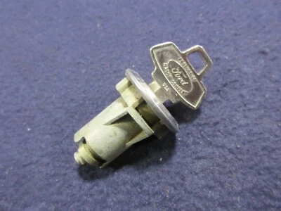 1965 1966? CILINDRO CERRADURA PUERTA FORD NUEVO 65 66 67? Foto 1 de 4