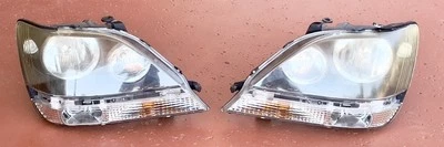 Par de faros antiniebla de fábrica OEM Lexus RX300 SUV luces antiniebla bombillas de trabajo Foto 1 de 4
