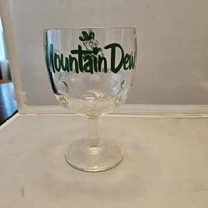 Vidrio vintage con patas de soda Mountain Dew ¡Le hará cosquillas en las entrañas! - Imagen 1 de 21