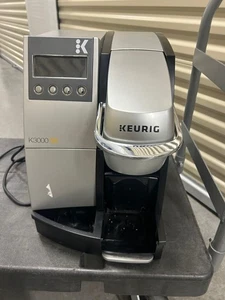 Sistema de preparación de café grande Keurig K3000SE - plateado y negro - Imagen 1 de 7
