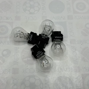 Wagner 3047 Turn Signal Indicator Bulb PACK OF 4⭐ - Picture 1 of 6