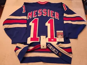 MARK MESSIER signed licensed authentic RANGERS jersey JSA COA SIZE 44 - Picture 1 of 4