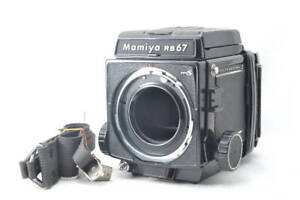 Mamiya RB67 Pro S Body Waist Level Finder 120 Film Back 609890
