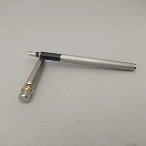 CARTIER MUST DE CARTIER TRINITY SATIN STEEL FOUNTAIN PEN 18K #3 NIB UNUSED NOS - Picture 1 of 14