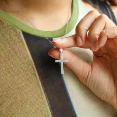 Colgante Cruz Religiosa Oro Blanco 14K 1.2" Foto 1 de 4